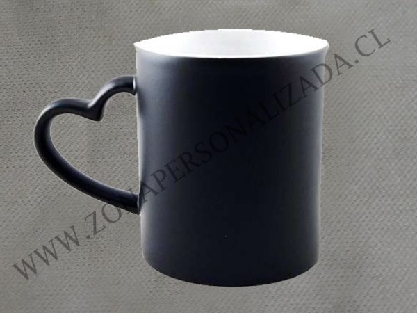 Tazón Mágico Negro Asa Corazón Personalizado